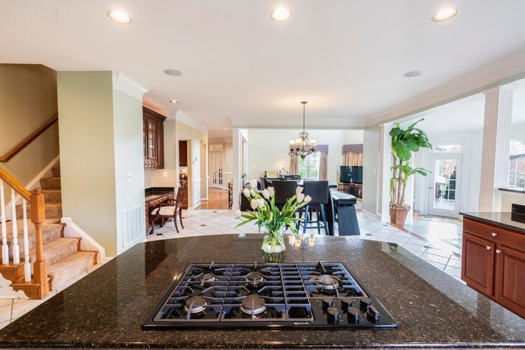 Do Mortgage Brokers Obtain the Best Rates?