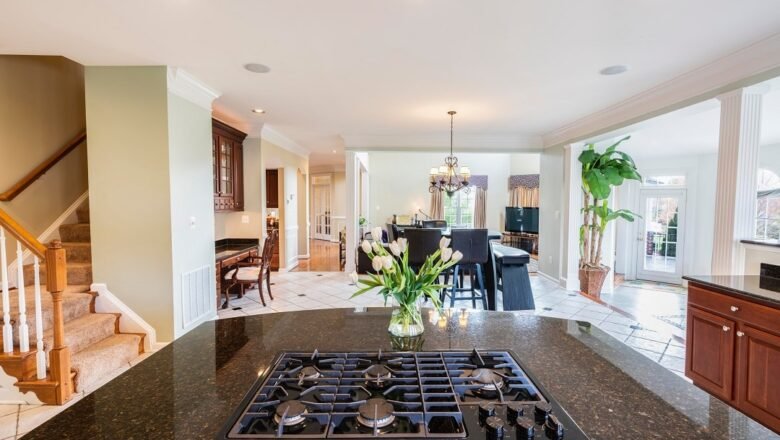 Do Mortgage Brokers Obtain the Best Rates?