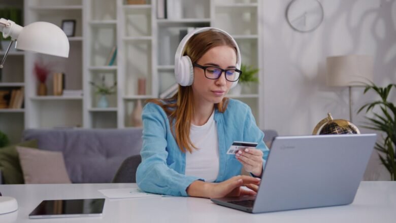 A Guide to Selecting the Best Travel Credit Card in Canada