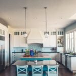Advantages and Disadvantages of Using a Mortgage Broker