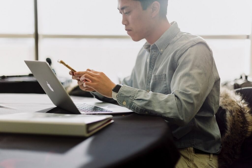 Avoiding Bank Fees and Charges in Canada
